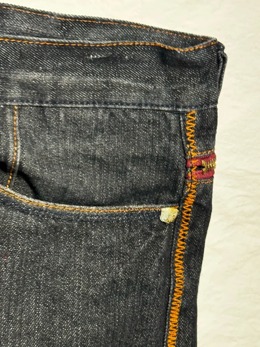 COOGI Black Denim Jeans with Red & Gold Embroidered Back 42x 16 1/2